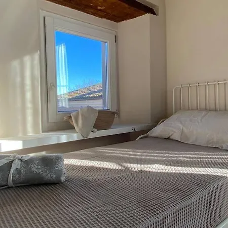 Ginevri, La Immersa Nel *