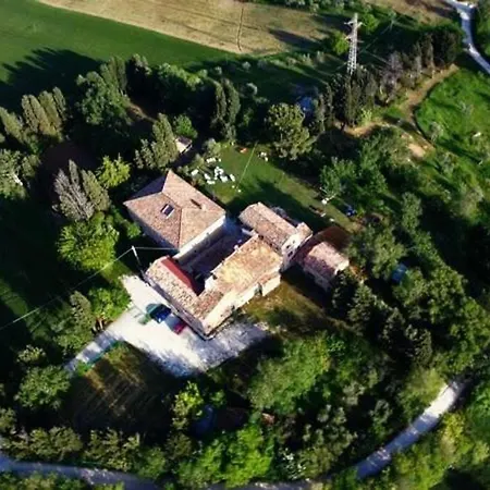 Ginevri, La Immersa Nel Apartment