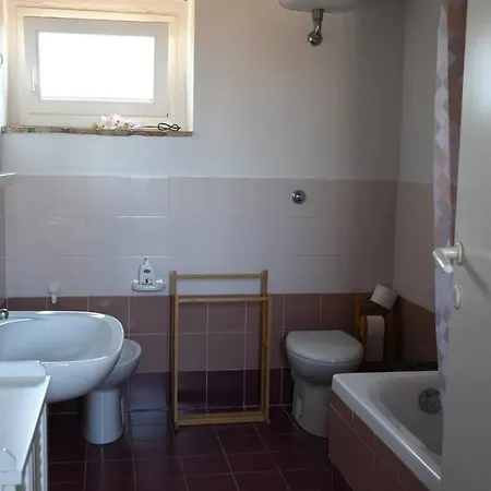 Apartment Ginevri, La Immersa Nel