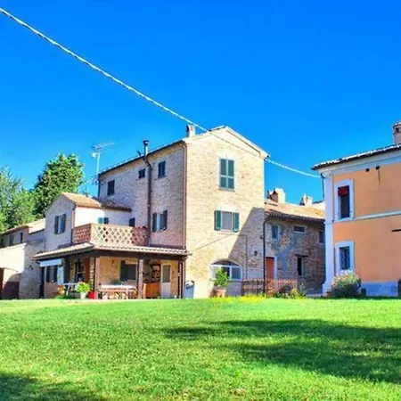 Ginevri, La Immersa Nel Apartmán