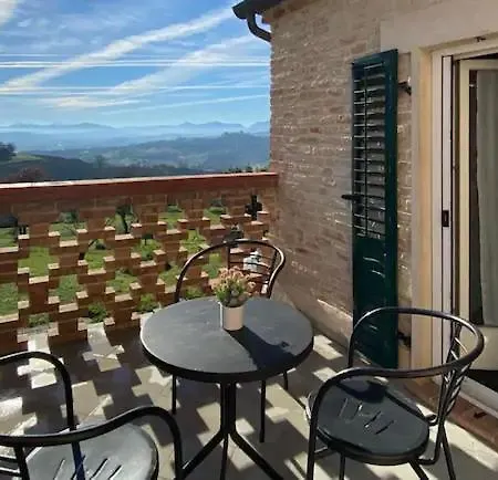 Apartament Ginevri, La Immersa Nel