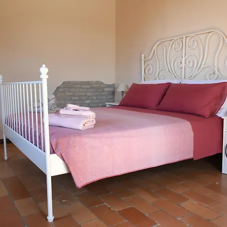 Apartment Ginevri, La Immersa Nel Mondavio
